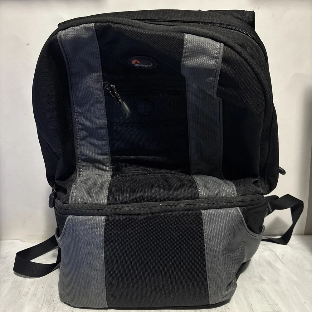LowePro CompuDaypack Black and Grey Camera Bag for laptop and camera